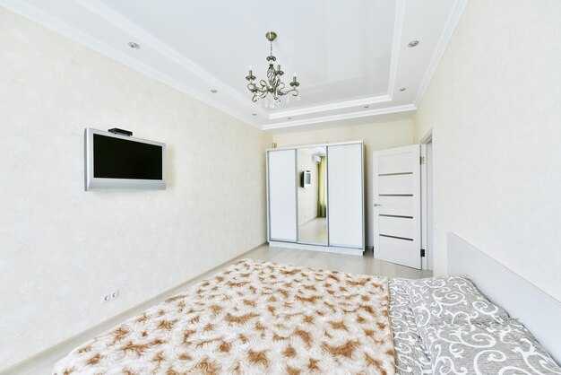 Выбор подвесного потолка: какие материалы подойдут для кухни и ванной