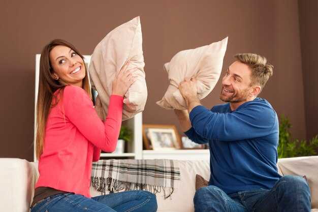 Схемы расстановки и число подушек: выбор для 2-, 3- и 4?местного дивана